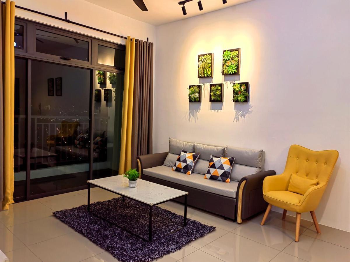 8Scape Residences Batman Vs Ironman@Lsy Home & Leisure Johor Bahru Esterno foto